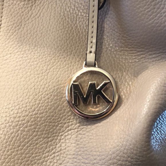 Michael Kors Genuine Tote Bag - Picture 5 of 11